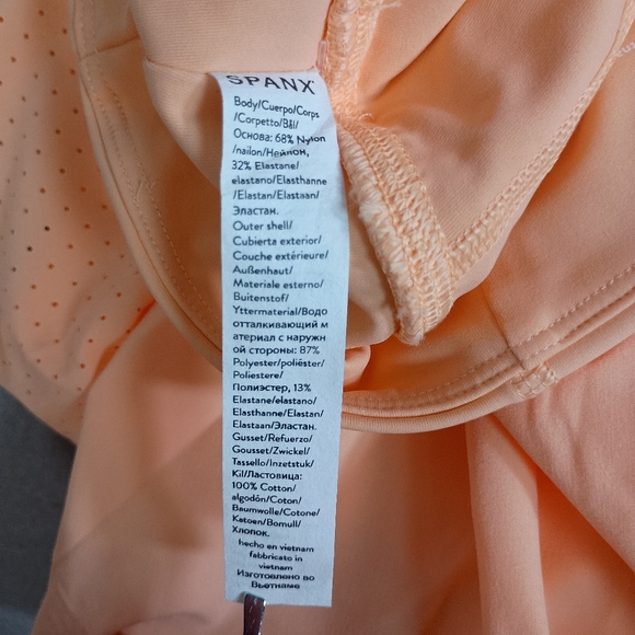 Spanx Get Moving Melon Sorbet Athleisure Sweat Wicking 14" Large Skort NWT - Picture 5 of 7